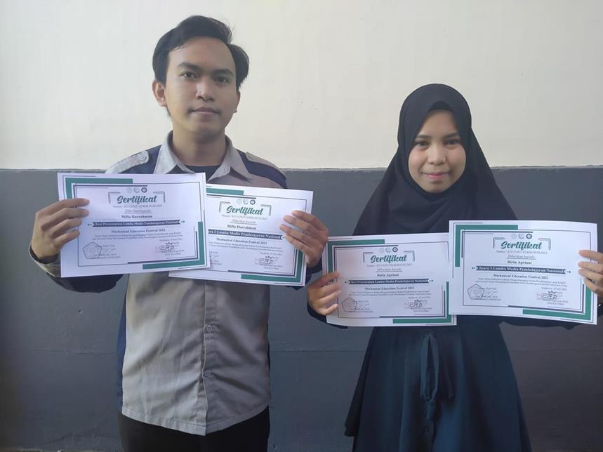 Penampilan Sertifikat Juara dan Best Presentation min 29cc8b01